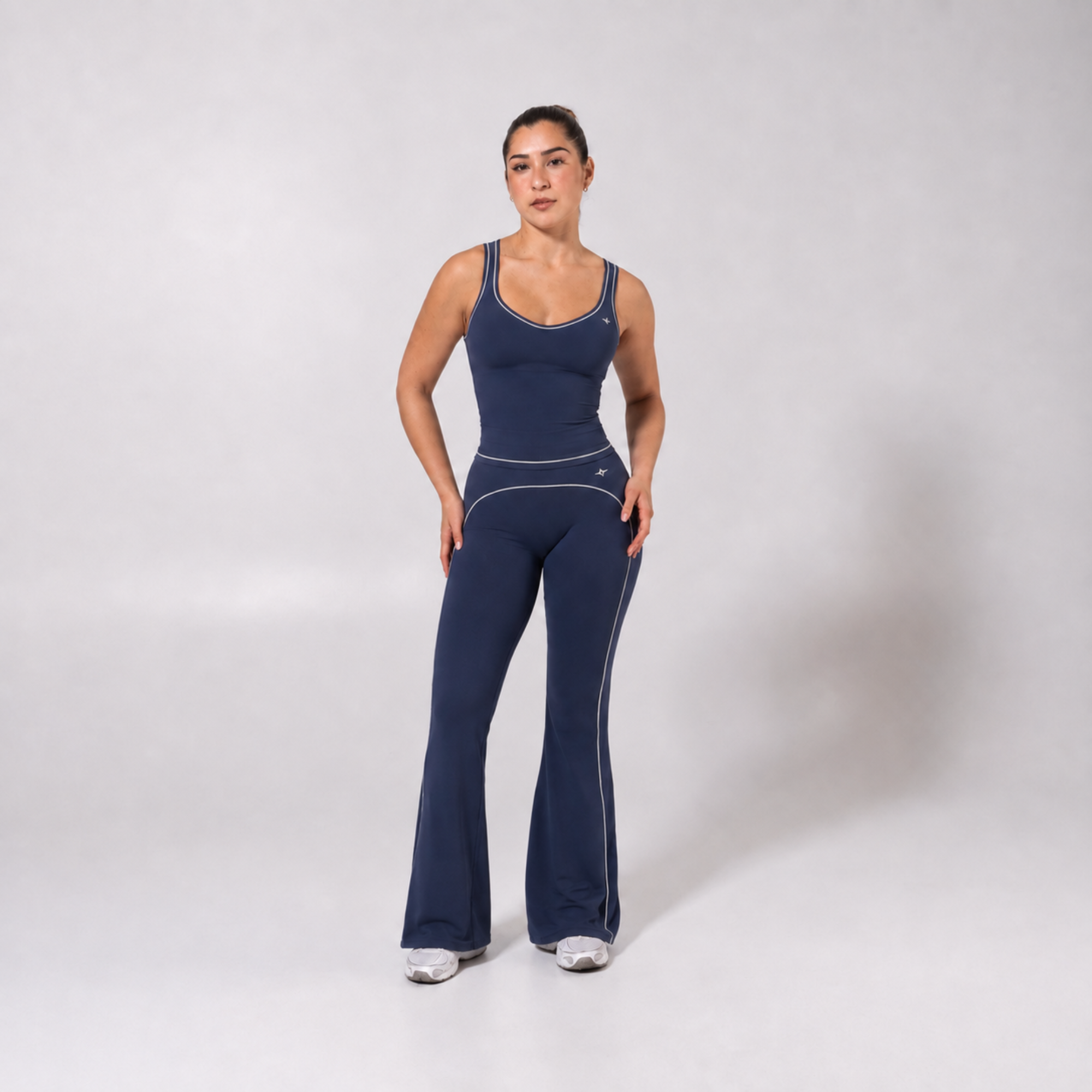 Ensemble ÉLAN - Top ajusté & pantalon évasé