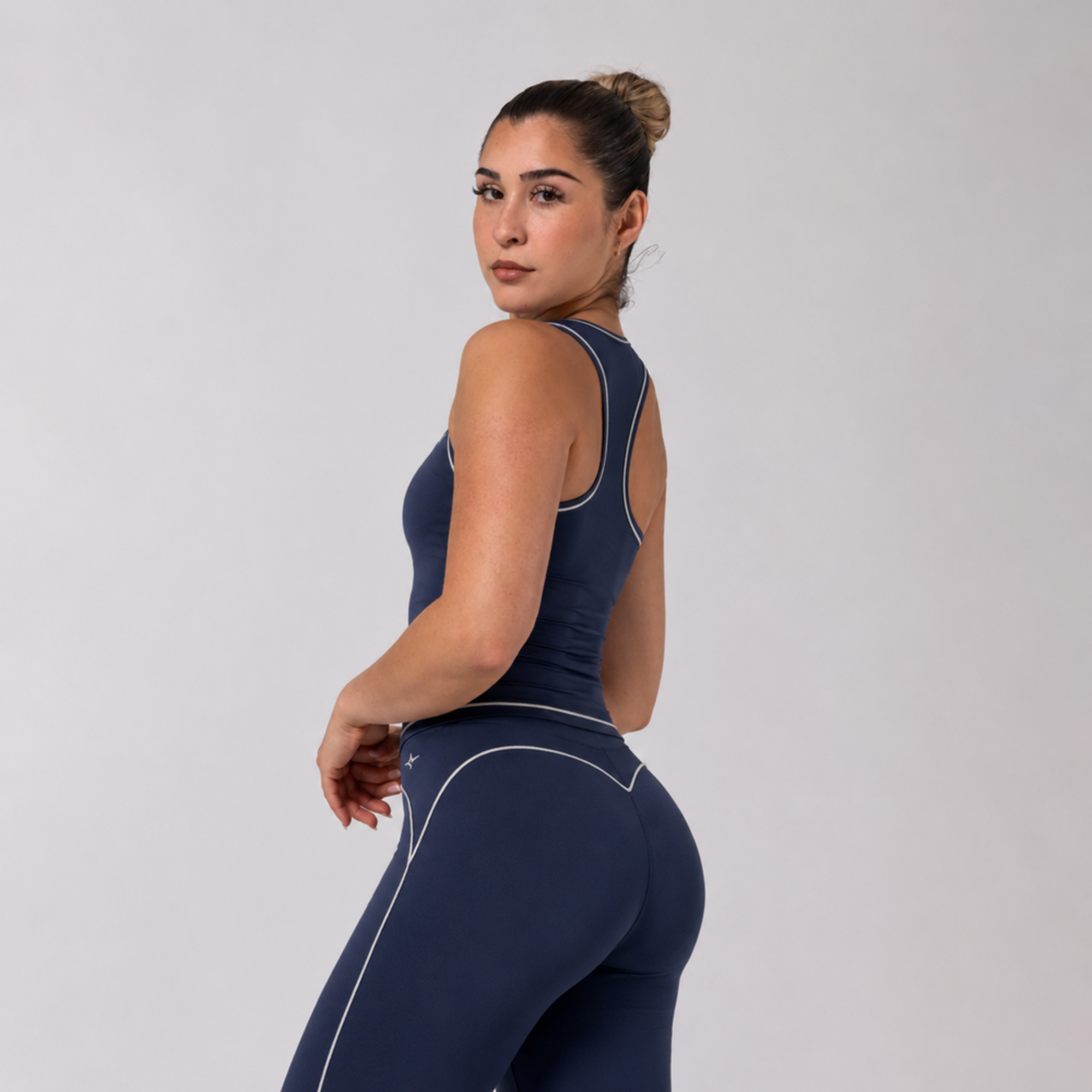 Ensemble ÉLAN - Top ajusté & pantalon évasé